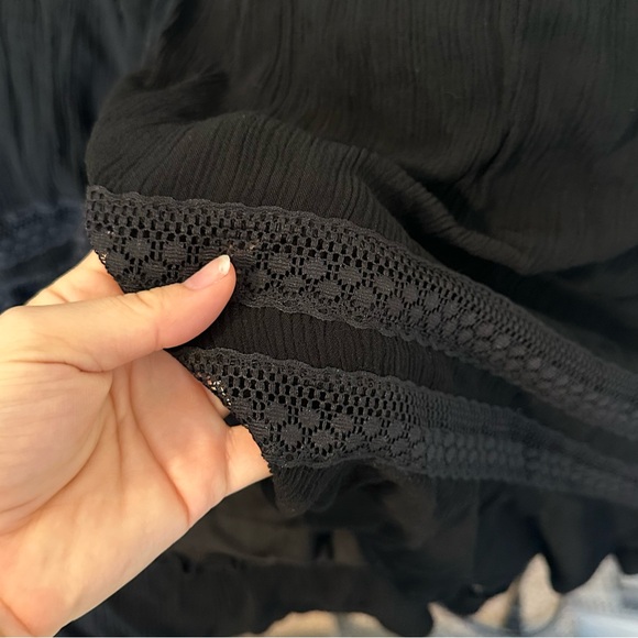 Torrid Black Maxi Crinkle Gauze Hi-Low Skirt Sz 3 - Picture 7 of 12